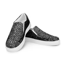 Load image into Gallery viewer, Men’s PYTHON PIT 1 slip-on canvas shoes by INFINITY COBRA