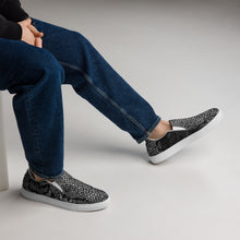 Load image into Gallery viewer, Men’s PYTHON PIT 1 slip-on canvas shoes by INFINITY COBRA