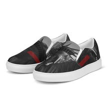 Load image into Gallery viewer, Men’s STATUE OF VISIONARIES slip-on canvas shoes
