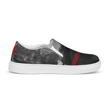 Load image into Gallery viewer, Men’s STATUE OF VISIONARIES slip-on canvas shoes
